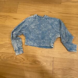 Calvin Klein Cropped Sweatshirt – Blue Tie-Dye – Women’s Medium